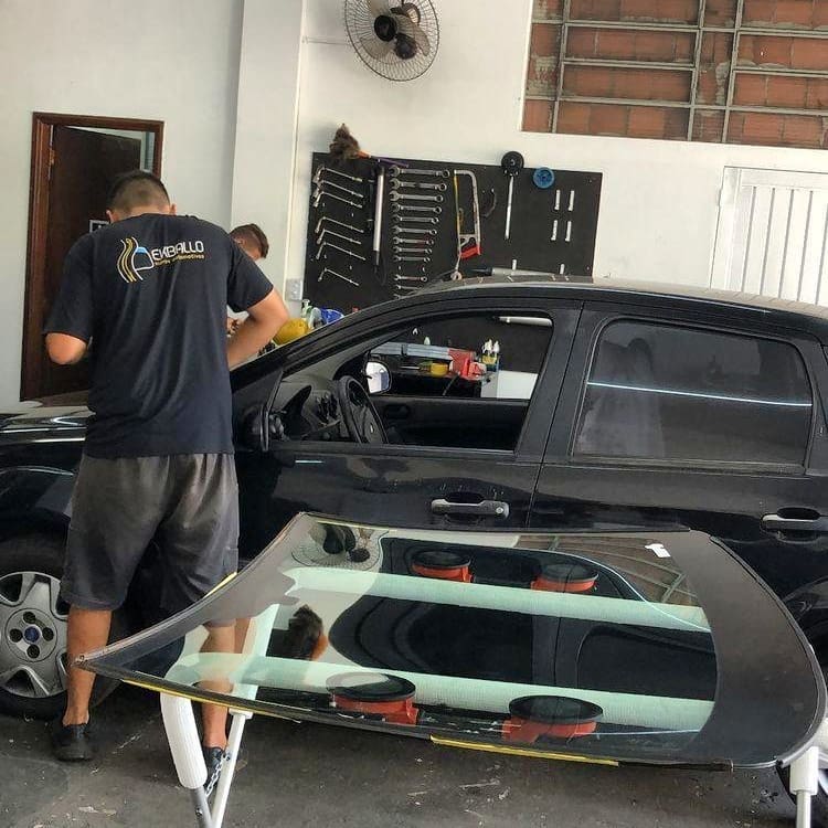 Ekballo Vidros automotivos na cidade de bauru-SP